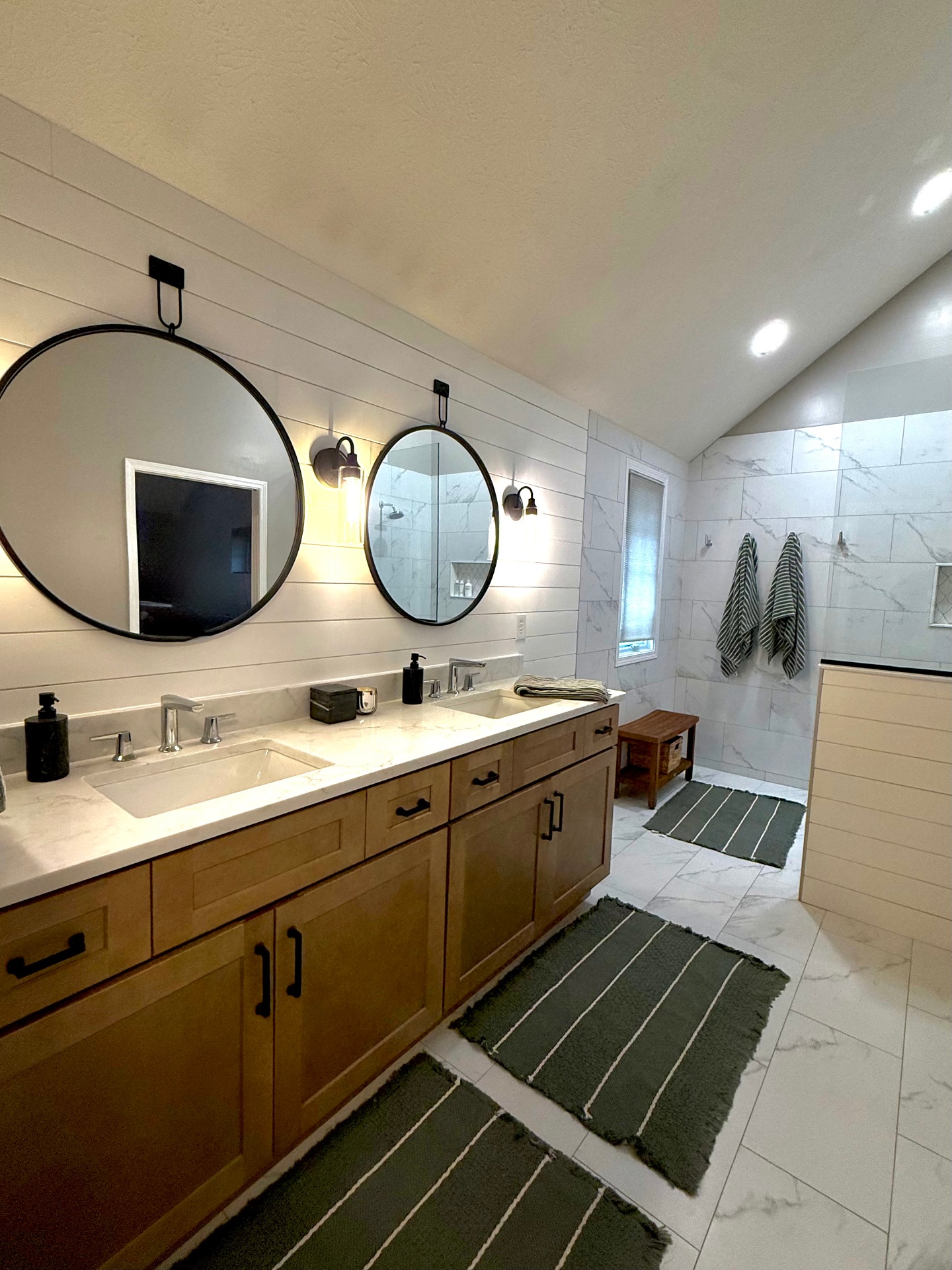 Shiplap Vanity Bath