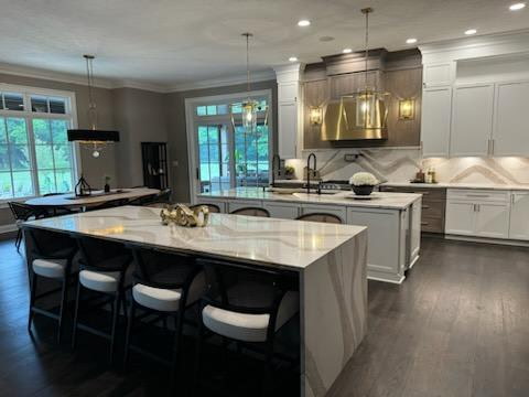 Two-Tone Bright Kitchen